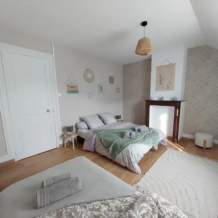 Les 4 Fils Aymon Casa de Férias Bogny-sur-Meuse